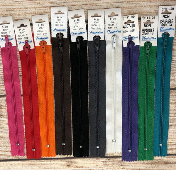 Non Separable Zipper 7”